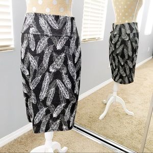 LuLaRoe Cassie Skirt (Vintage 2015 Print)